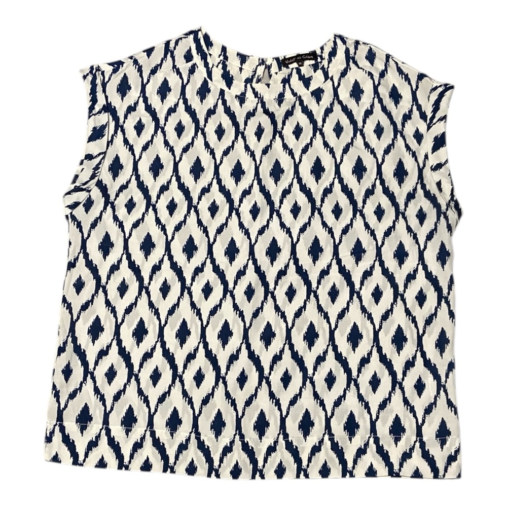 Violet & Claire Navy and White Geometric Blouse
